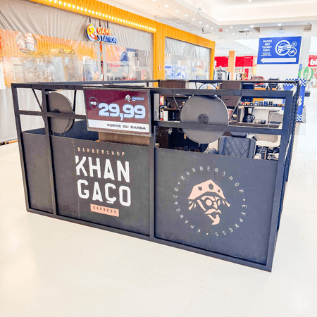 Imagem de interna da loja cangaço express barber shop