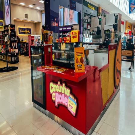 Logo da loja coxinha no pote